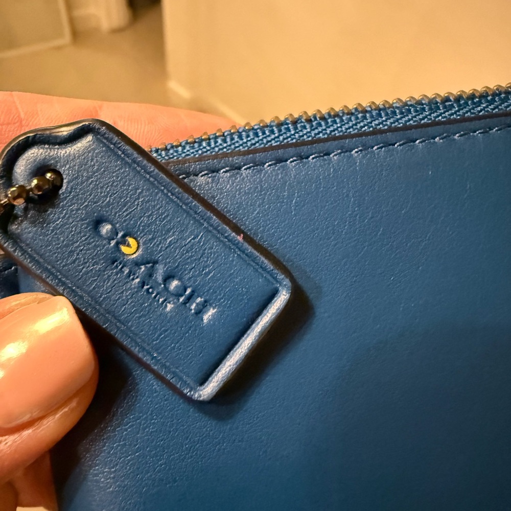Coach x Pac-Man Limited Edition Corner Zip Wristlet – Blue NWT - Picture 3 of 10